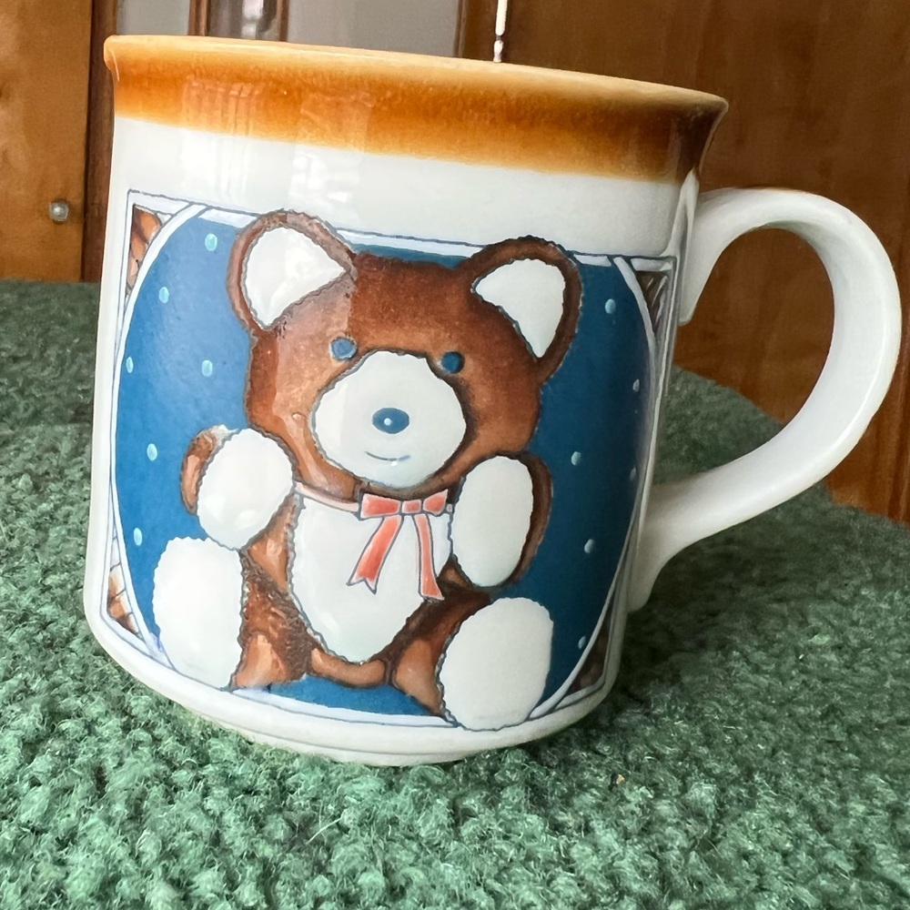 Vintage bear mug